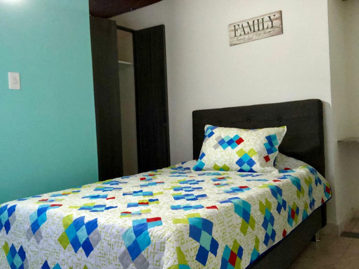 Aloha Hostel โบโกตา ภายนอก รูปภาพ
