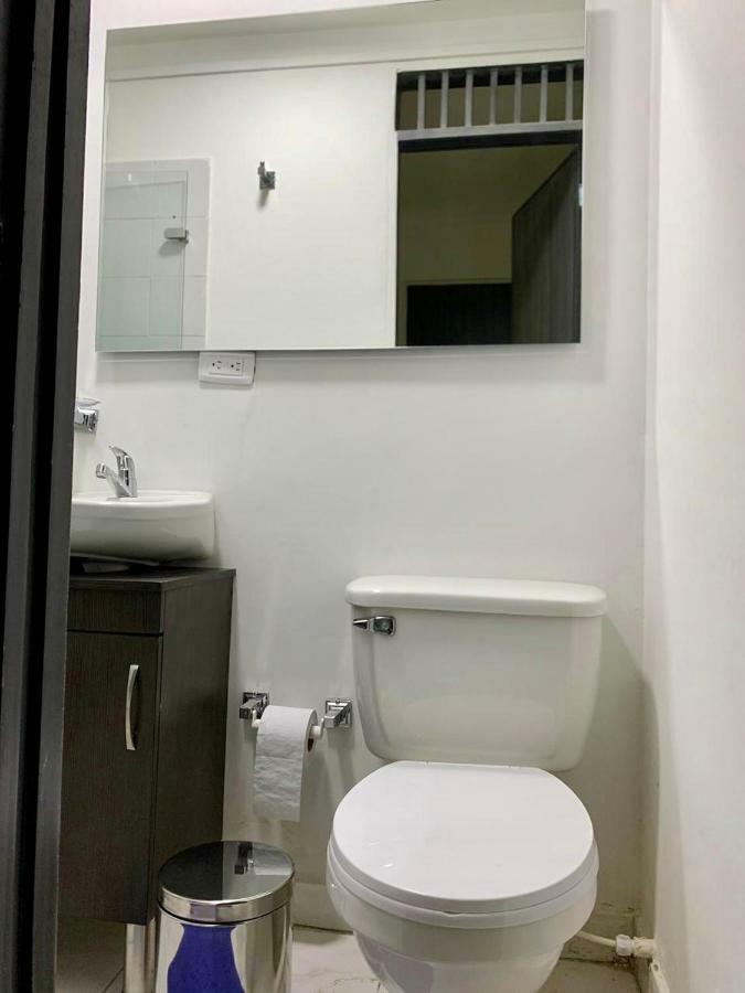 Aloha Hostel โบโกตา ภายนอก รูปภาพ