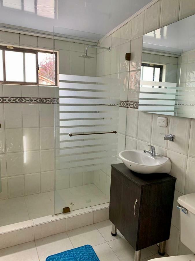 Aloha Hostel โบโกตา ภายนอก รูปภาพ