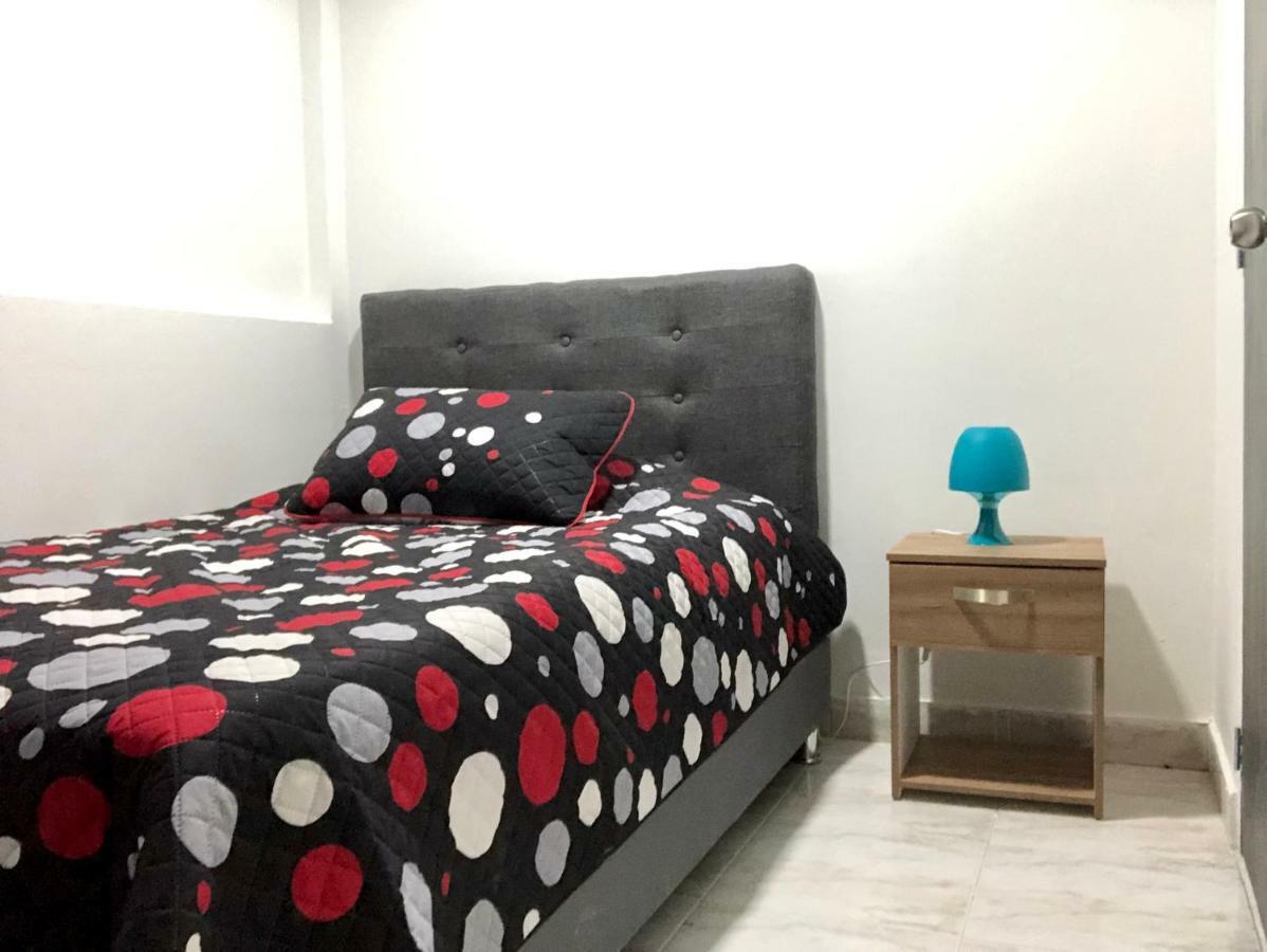 Aloha Hostel โบโกตา ภายนอก รูปภาพ