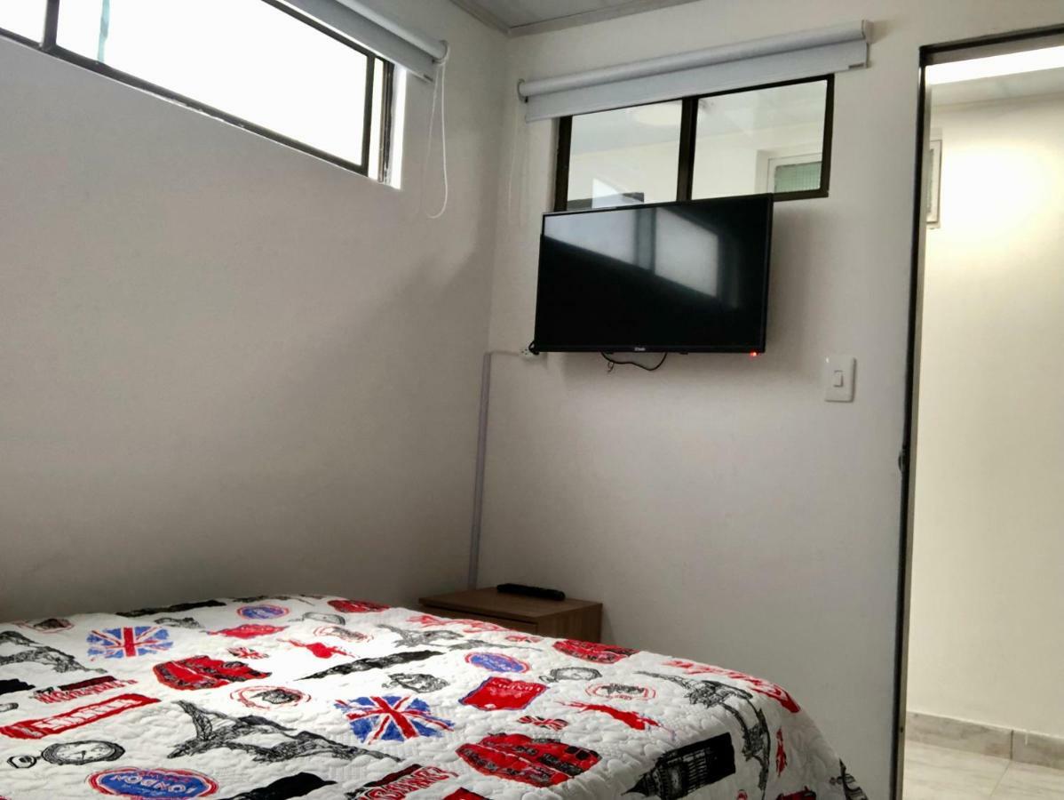 Aloha Hostel โบโกตา ภายนอก รูปภาพ